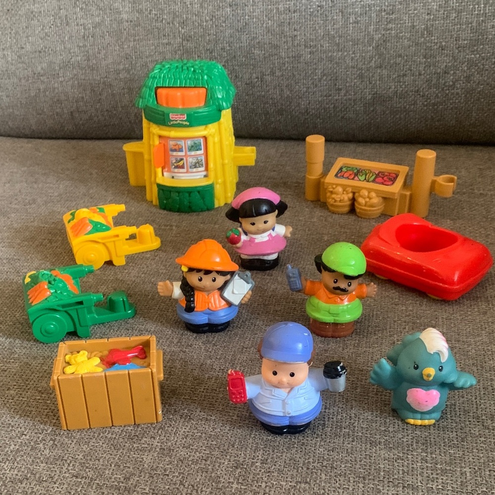 Fisher-Price Little People Assorted Figures Vegetable Stand Car Toy Chest Bird